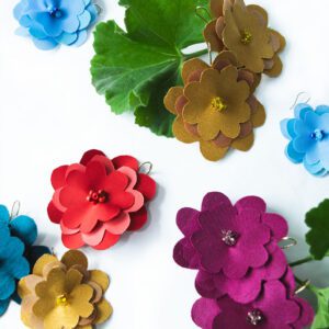 Aretes de flores de tela